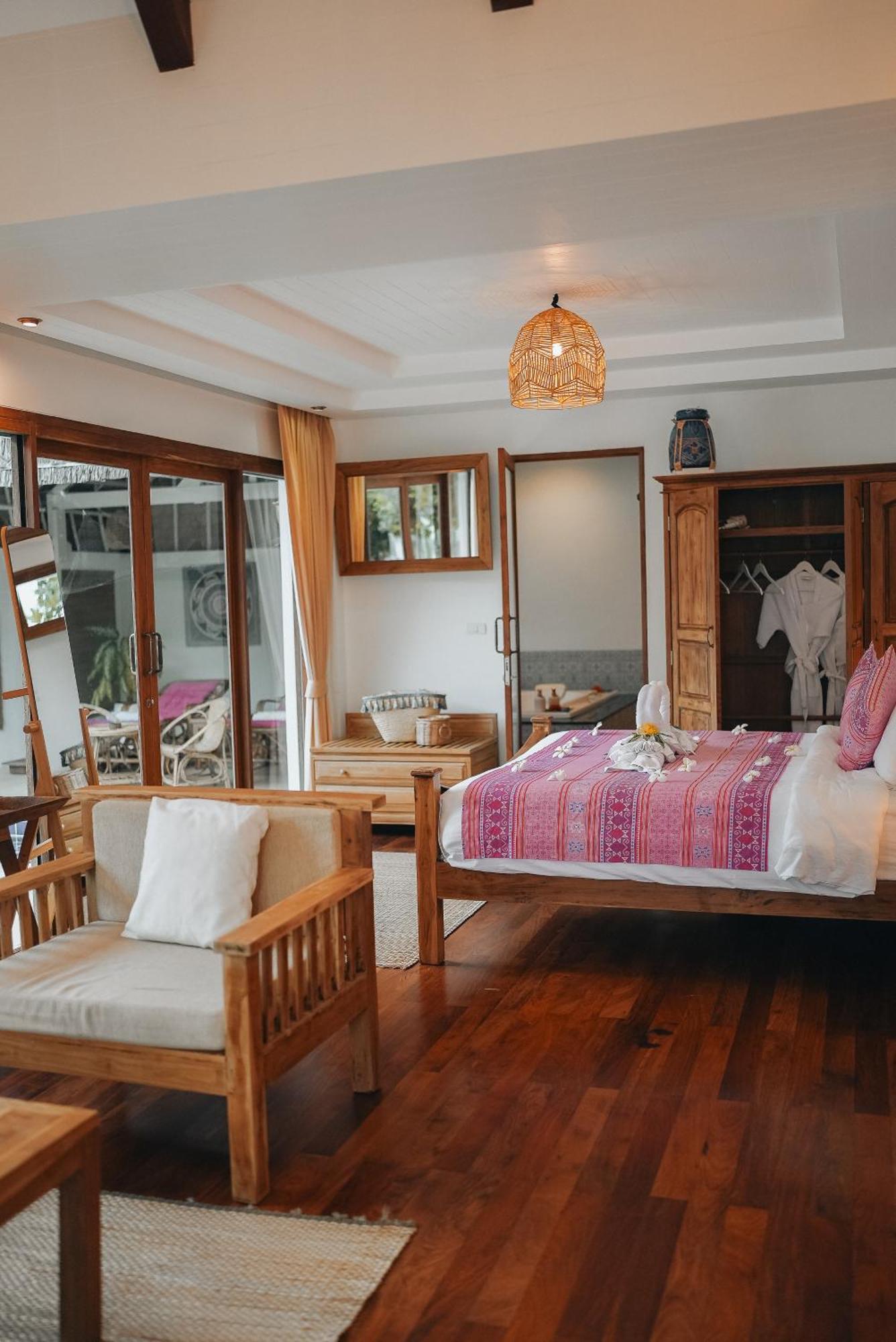 Soul Villas - Beachfront Private Pool Villas, Phuket Nature Retreat Panwa Beach Екстериор снимка